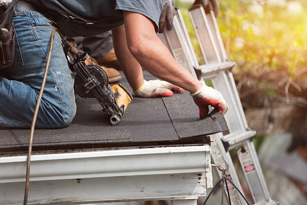 Best Roof Gutter Cleaning  in Bayside Gardens, OR